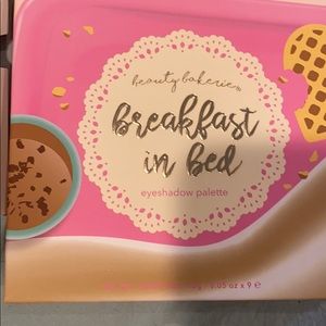 Beauty bakerie eyeshadow